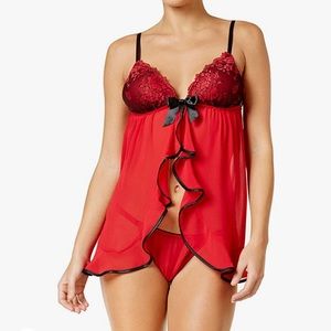 NWT Lined Donatella Flyaway Satin-Trim  valentines 2pc with G-String, Red, Small